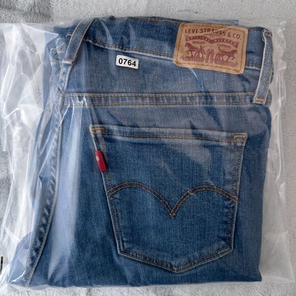 Levi Strauss & Co. 314 Shaping Straight Jeans Distressed Women's Blue Size 27 - Picture 11 of 11